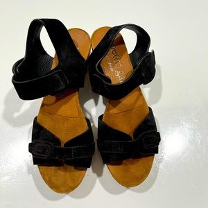 Pedro Garcia Black and Tan sandal